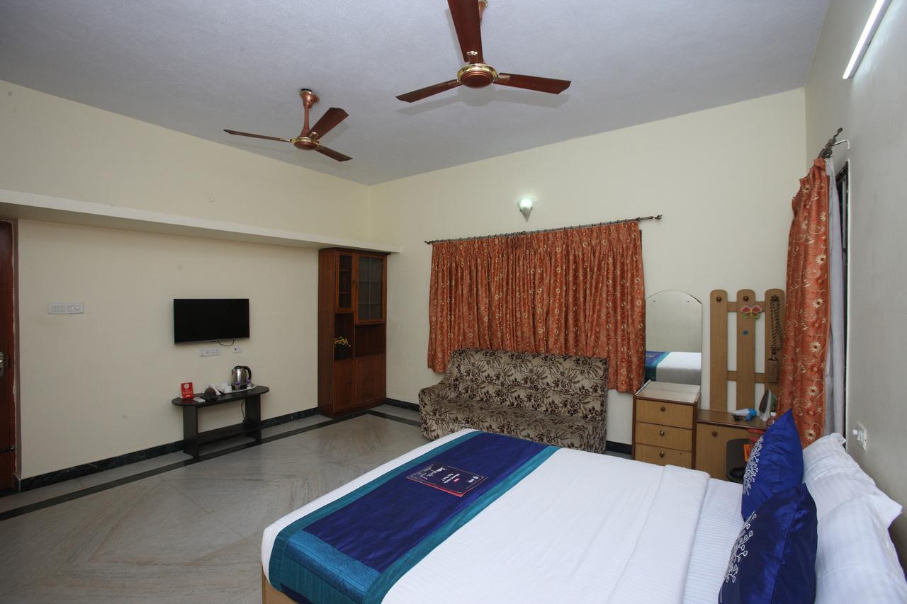 Oyo 935 Hotel Palkhee Bombay Extérieur photo